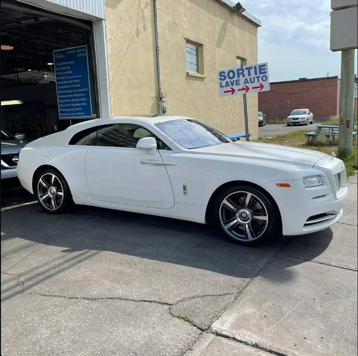 Rolls-Royce Wraith blanche