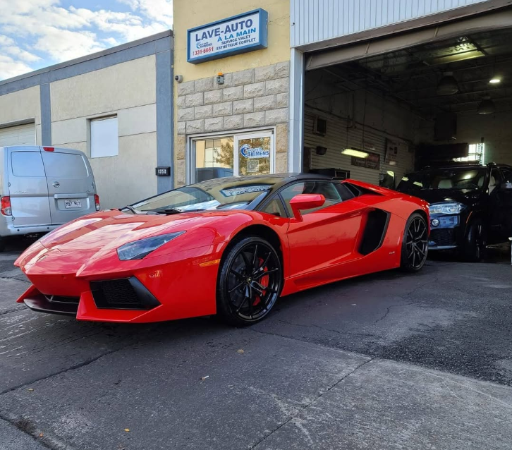 Lamborghini Aventador rouge protégée par revêtement céramique